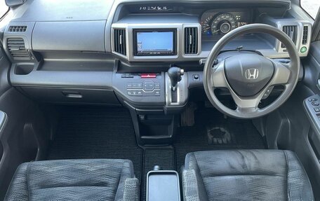 Honda Stepwgn IV, 2012 год, 1 749 000 рублей, 13 фотография