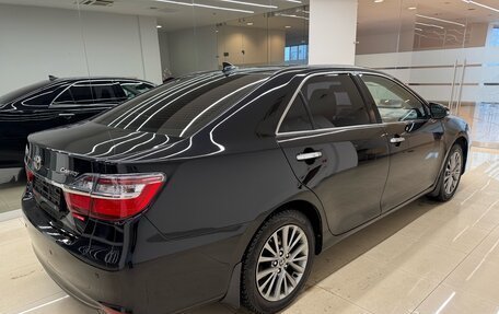 Toyota Camry, 2017 год, 2 190 000 рублей, 4 фотография