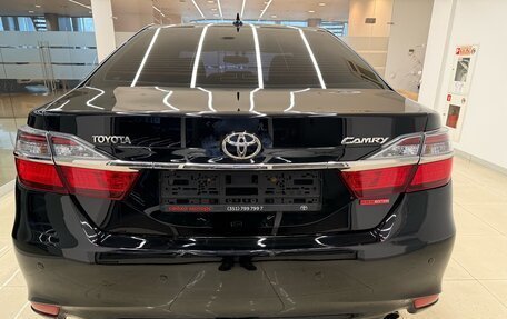 Toyota Camry, 2017 год, 2 190 000 рублей, 5 фотография