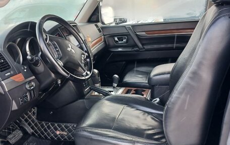 Mitsubishi Pajero IV, 2008 год, 1 650 000 рублей, 2 фотография