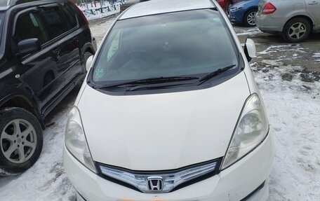 Honda Fit Shuttle I рестайлинг, 2012 год, 1 020 000 рублей, 3 фотография