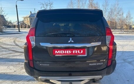 Mitsubishi Pajero Sport III рестайлинг, 2017 год, 2 600 000 рублей, 8 фотография