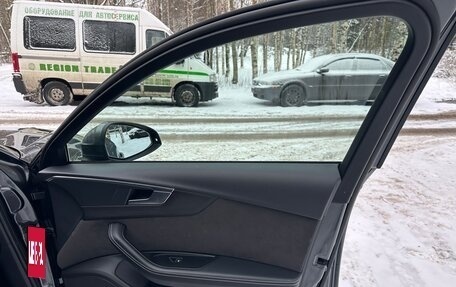 Audi A4, 2017 год, 3 050 000 рублей, 12 фотография