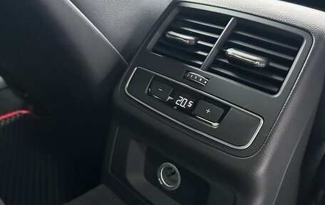 Audi A4, 2017 год, 3 050 000 рублей, 19 фотография