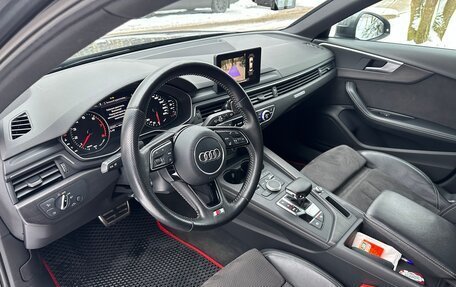 Audi A4, 2017 год, 3 050 000 рублей, 8 фотография