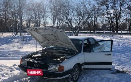 Audi 100, 1983 год, 89 000 рублей, 1 фотография