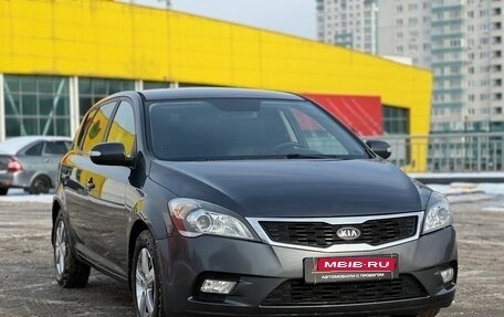 KIA cee'd I рестайлинг, 2011 год, 869 999 рублей, 1 фотография