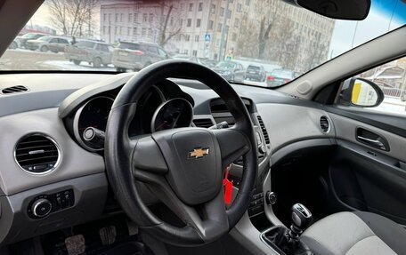 Chevrolet Cruze II, 2010 год, 599 999 рублей, 9 фотография