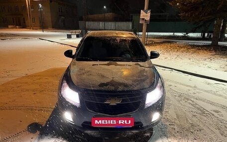 Chevrolet Cruze II, 2013 год, 670 000 рублей, 3 фотография