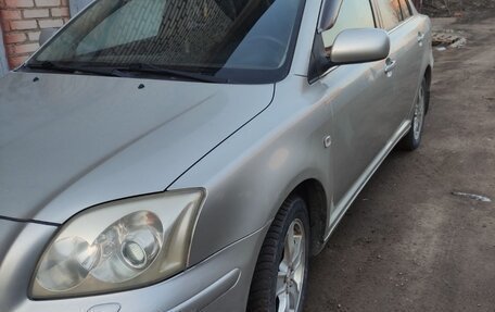 Toyota Avensis III рестайлинг, 2003 год, 690 000 рублей, 5 фотография