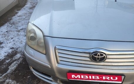 Toyota Avensis III рестайлинг, 2003 год, 690 000 рублей, 7 фотография