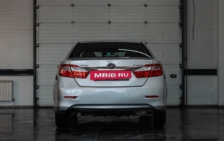 Toyota Camry, 2013 год, 1 699 000 рублей, 6 фотография