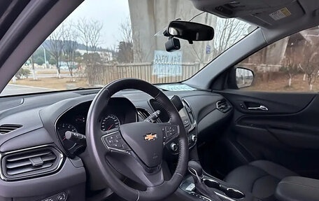 Chevrolet Equinox III, 2022 год, 1 680 000 рублей, 9 фотография