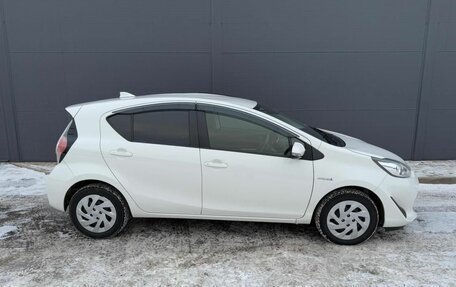 Toyota Aqua I, 2017 год, 1 363 000 рублей, 3 фотография