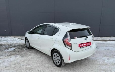 Toyota Aqua I, 2017 год, 1 363 000 рублей, 6 фотография