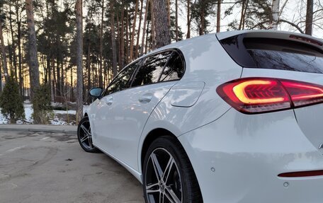 Mercedes-Benz A-Класс, 2018 год, 2 950 000 рублей, 19 фотография