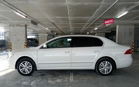 Skoda Superb III рестайлинг, 2011 год, 950 000 рублей, 2 фотография