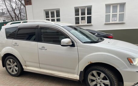 Mitsubishi Outlander III рестайлинг 3, 2010 год, 1 100 000 рублей, 4 фотография