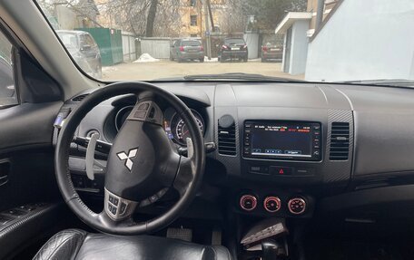 Mitsubishi Outlander III рестайлинг 3, 2010 год, 1 100 000 рублей, 6 фотография