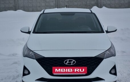 Hyundai Solaris II рестайлинг, 2020 год, 1 580 000 рублей, 2 фотография