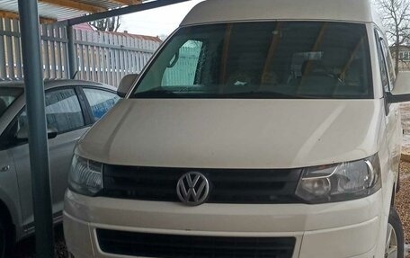 Volkswagen Transporter T5 рестайлинг, 2009 год, 1 700 000 рублей, 1 фотография