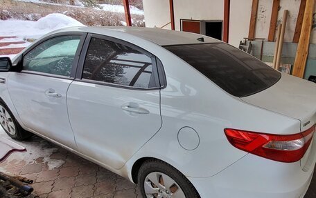 KIA Rio III рестайлинг, 2012 год, 700 000 рублей, 2 фотография