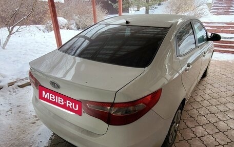 KIA Rio III рестайлинг, 2012 год, 700 000 рублей, 3 фотография