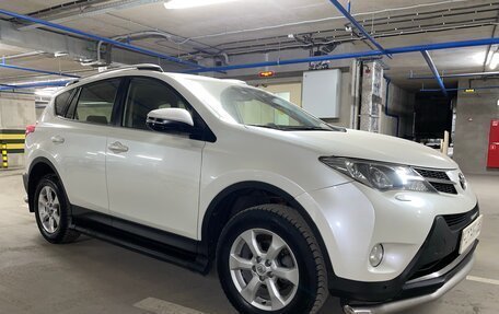 Toyota RAV4, 2014 год, 2 800 000 рублей, 2 фотография