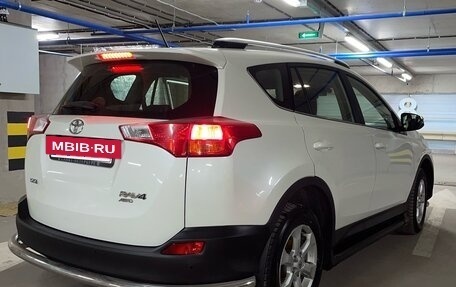 Toyota RAV4, 2014 год, 2 800 000 рублей, 4 фотография