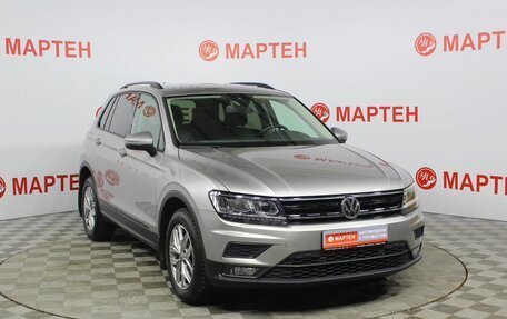 Volkswagen Tiguan II, 2020 год, 2 720 000 рублей, 3 фотография