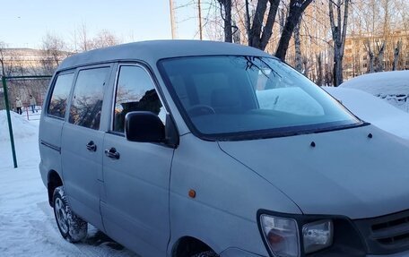 Toyota Town Ace III, 2003 год, 700 000 рублей, 4 фотография