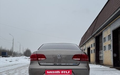 Volkswagen Passat B7, 2011 год, 985 000 рублей, 2 фотография