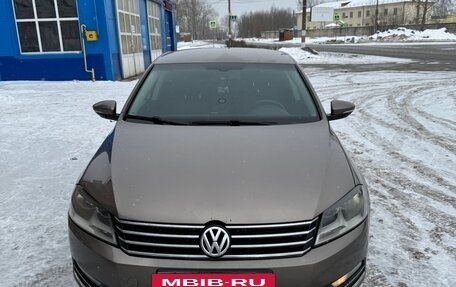 Volkswagen Passat B7, 2011 год, 985 000 рублей, 7 фотография