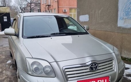 Toyota Avensis III рестайлинг, 2004 год, 850 000 рублей, 9 фотография