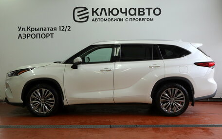 Toyota Highlander, 2021 год, 6 500 000 рублей, 5 фотография