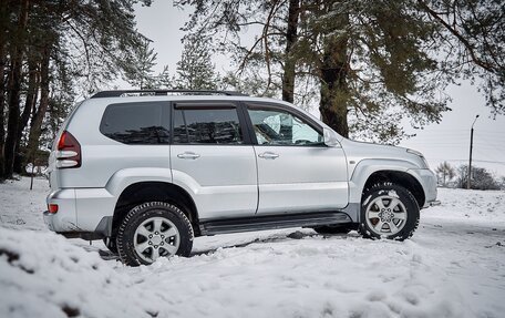 Toyota Land Cruiser Prado 120 рестайлинг, 2006 год, 2 400 000 рублей, 23 фотография