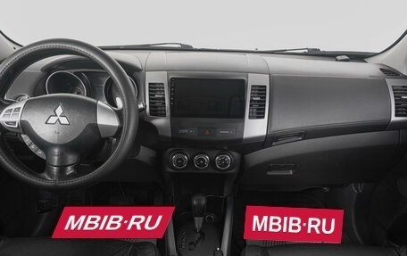 Mitsubishi Outlander III рестайлинг 3, 2010 год, 1 169 000 рублей, 14 фотография