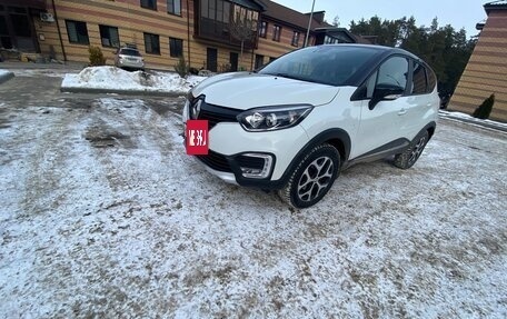 Renault Kaptur I рестайлинг, 2018 год, 1 800 000 рублей, 2 фотография