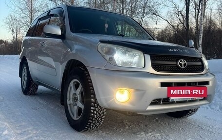 Toyota RAV4, 2003 год, 1 100 000 рублей, 2 фотография