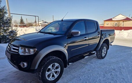 Mitsubishi L200 IV рестайлинг, 2012 год, 2 000 000 рублей, 3 фотография