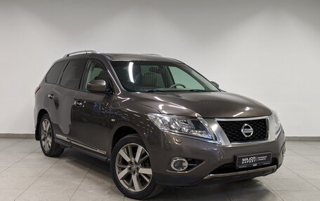 Nissan Pathfinder, 2015 год, 1 900 000 рублей, 3 фотография