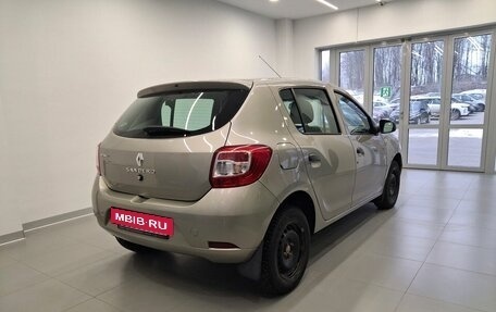 Renault Sandero II рестайлинг, 2016 год, 860 000 рублей, 4 фотография