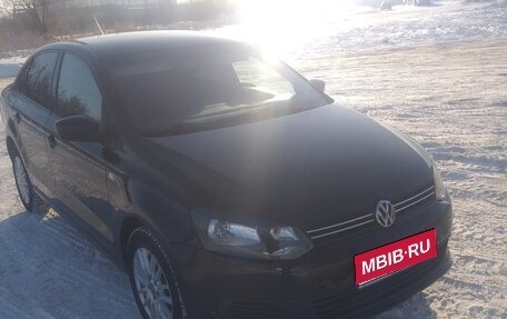 Volkswagen Polo VI (EU Market), 2013 год, 950 000 рублей, 1 фотография