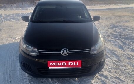 Volkswagen Polo VI (EU Market), 2013 год, 950 000 рублей, 2 фотография