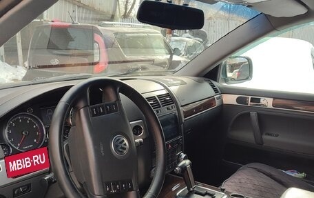 Volkswagen Touareg III, 2005 год, 850 000 рублей, 1 фотография