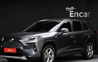 Toyota RAV4, 2021 год, 3 800 000 рублей, 1 фотография