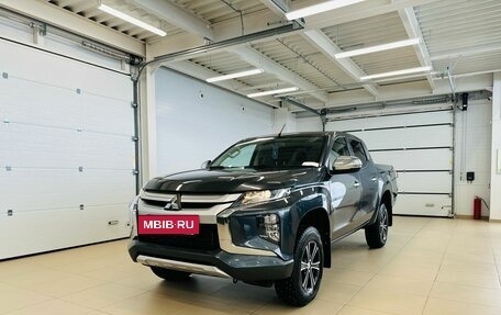 Mitsubishi L200 IV рестайлинг, 2020 год, 2 929 000 рублей, 2 фотография