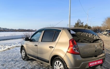 Renault Logan I, 2010 год, 460 000 рублей, 3 фотография