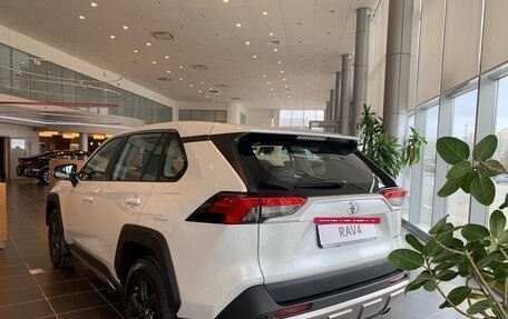 Toyota RAV4, 2023 год, 4 350 000 рублей, 21 фотография