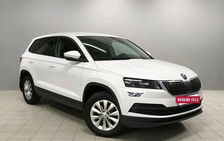 Skoda Karoq I, 2021 год, 2 300 000 рублей, 3 фотография